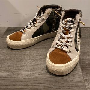 Vintage Havana high-top sneakers